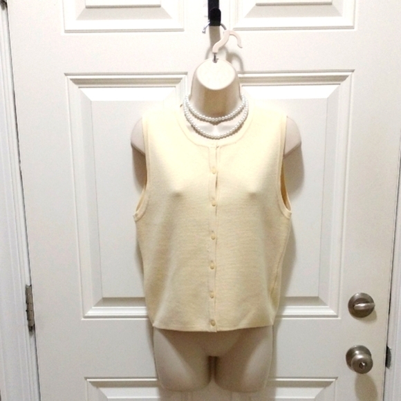 Sincerely Jules Cream Button Down Sleeveless Top Size L - Picture 1 of 4